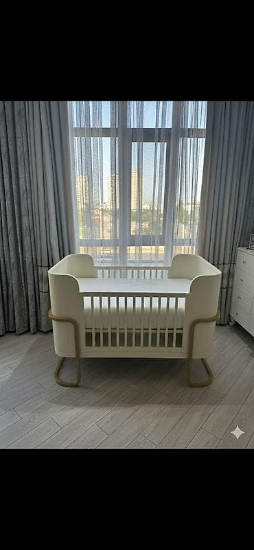 kravat uşaq ucun: Ayagalr zigon qizil material fistiq agaci az istifade olunub 1600 — 2