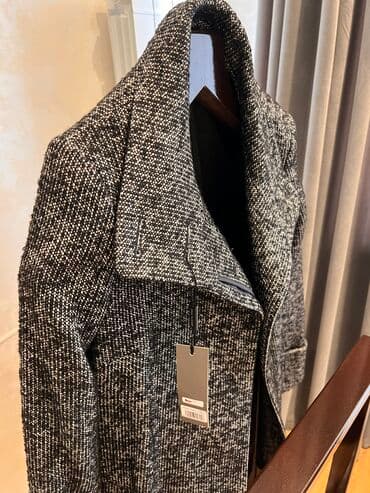 loreta palto: Palto yeni M razmer ustunde ama L razmerede olar — 5