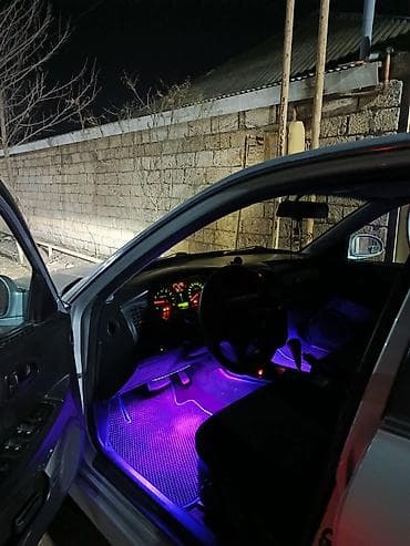 opel vectra c: Hyundai Sonata: 2 l | 2003 il Sedan — 7