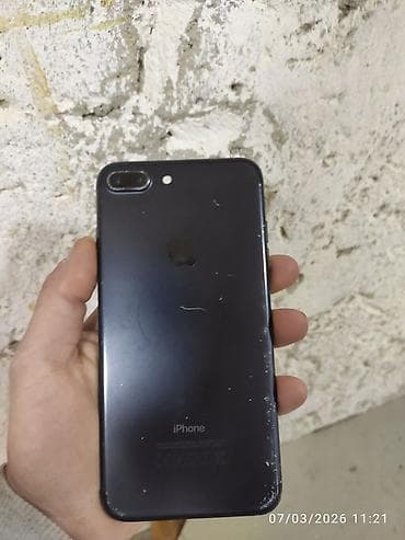 iphone 7 pulus: IPhone 7 Plus, 32 GB, Jet Black, Barmaq izi — 5