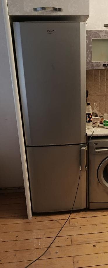 islenmis xaladennik: İşlənmiş 2 qapılı Beko Soyuducu Satılır, rəng - Boz, Dolab içi — 1