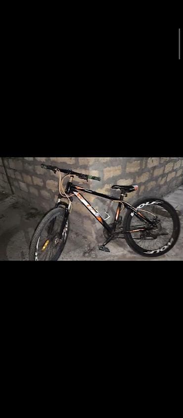 Dağ velosipedi – 27.5" təkərlər - Rəng/ Dizayn: Qara-narıncı