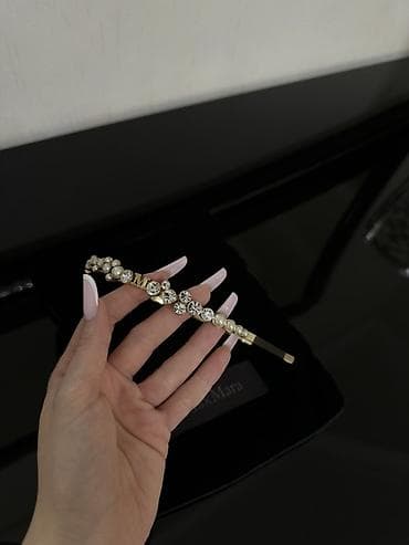 Orijinal Max Mara bəzəkli saç aksesuari - Şık, qızılı rəngli metal