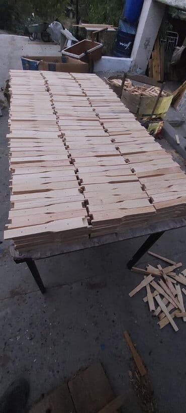 ağdaş taxta bazarı: Məhsul: Ari Ramkasi — 3