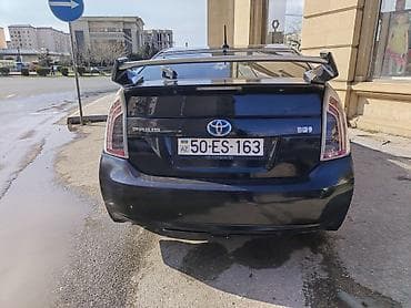 lalafo maşınlar: Toyota Prius: 1.8 l | 2014 il Hetçbek — 5