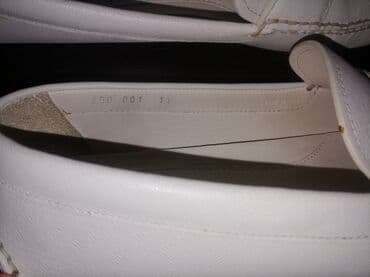 ayaqqabı кожание: Prada
1 dəfə geyinilib
Ölçü - 44 / 45
Material dəri
Rəngi açıq bej — 5