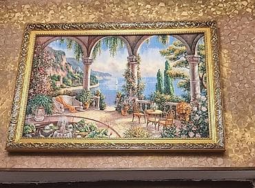 Rəsm tablo – klassik üslubda, zəngin bəzəkli qızılı çərçivə ilə