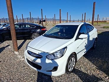 hyundai sonata 2003: Hyundai Accent: 1.4 l | 2012 il Sedan — 2