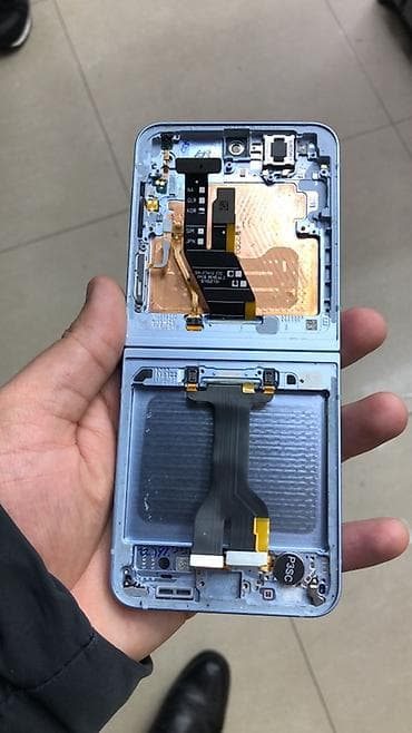 iphone x azerbaycan: Məhsul: Samsung Galaxy Z 6 Flip seriyalı qatlanan smartfon üçün — 2