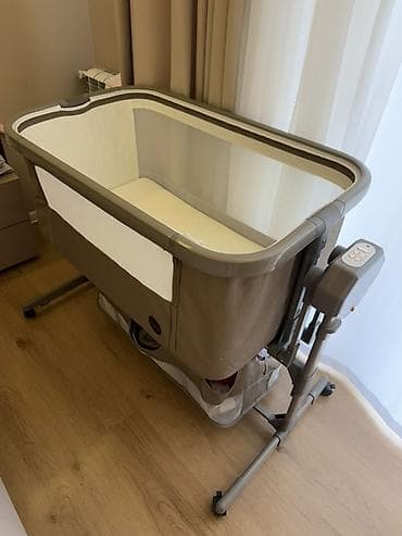 usaq manej: Oğlan və qız üçün, Dördbucaq, Beşik, Dəstsiz, Matras ilə, Yellənmə mexanizm ilə — 2