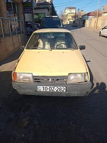 Avtomobil alışı: Qabaq salnikden yag buraxir, ve qabaq ekran deyiwilmelidir, real — 3