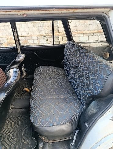 volkswagen golf 2: Model: Universal kuzovlu sovet istehsalı minik avtomobili (arxa — 3