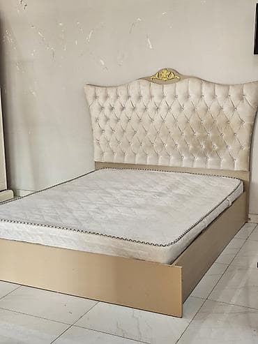 taxt: *Taxt* Qıymet - 210 azn *Catdırb qurasdrıma daxıl* Unvan bıneqedı — 1