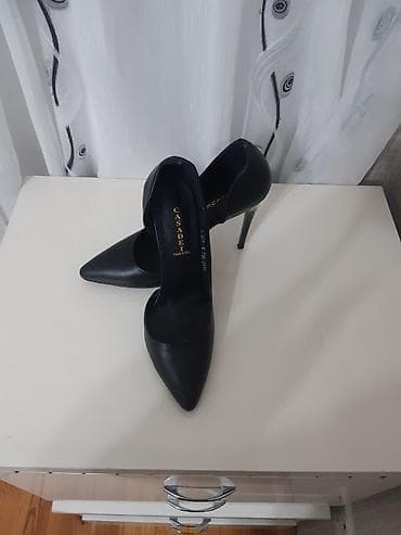 deri ayaqqabi: Qara klassik qadın tuflisi – Casadei - Brend: Casadei (Made in Italy — 1