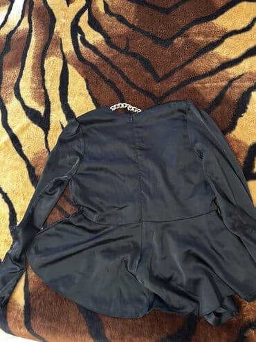 Qara zərif bluz - Parıltılı, atlas effektli parça - Uzun qol, elastik