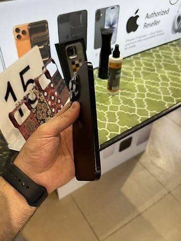 apple komputer: IPhone 16 Pro Max, 256 GB, Black Titanium — 6