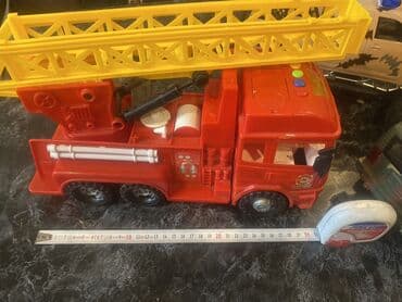 işlenmiş maşınlar: Uşaq ücün böyük maşınlar işlənmiş amma normal vəziyyətdə ünvandan — 2