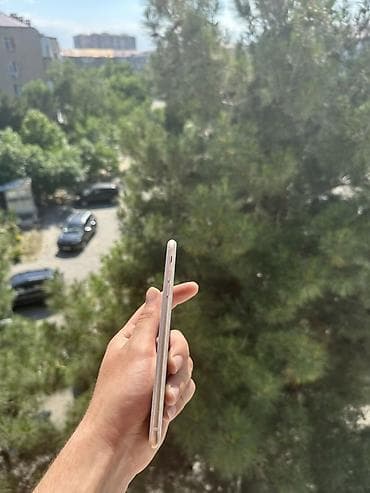 irshad electronics gence: IPhone 8 Plus, Qızılı, Qırıq — 4