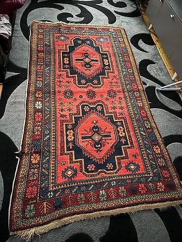Qədimi üslubda əl toxuması xalça - Material: yun (təbii lif), əl ilə — 1