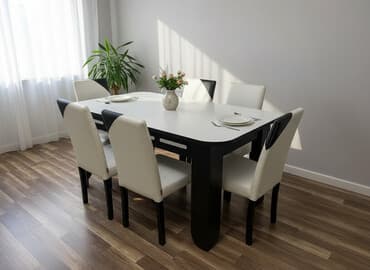 офисный стул: Для кухни, Б/у, Прямоугольный стол, 4 стула — 1