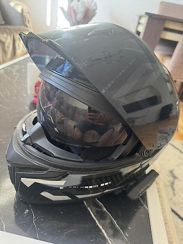 Moto dəbilqə – tam üzlü (full-face) model Xüsusiyyətlər: - Rəng və — 1