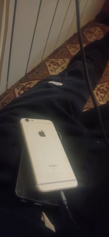 IPhone 6s, 64 GB, Qızılı, Zəmanət, Kredit, Qırıq