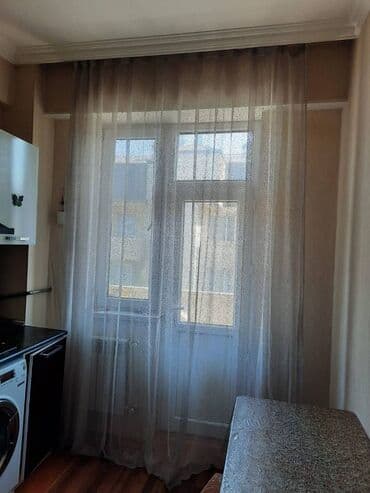 снять квартиру в баку долгосрочно: Kirayə verilir. Ev kristal 1-in girişində yerləşir .Bütün əşyaları — 13