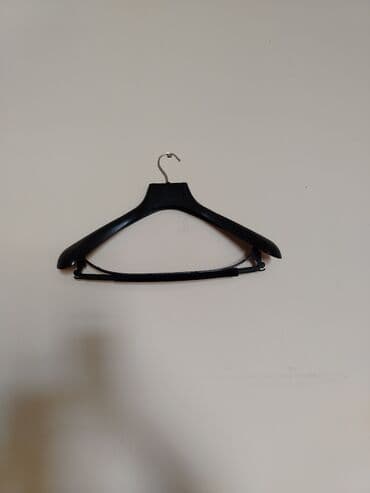 сдам контейнер на ортосайском рынке: Yesikler her novde. Oteller ucun parca ayaqqabi yeni şəpiy. Veşilka — 33