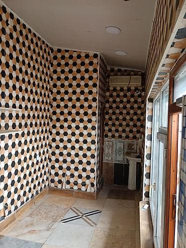 Гаражи: Arenda kiçik ticarət obyektı - Ümumi sahə: təxminən 14 m² - İri — 3