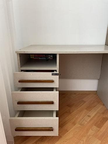 modern yataq mebelleri: GALA markalı müasir yataq otağı dəsti – şkaf və iş masası - 3 qapılı — 6