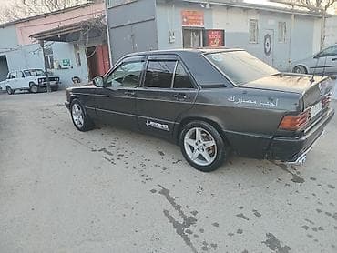 ij disk: Mercedes-Benz 190 (W201): 1.8 l | 1990 il Sedan — 6
