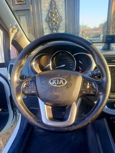 Yağlar və avtokimyəvi maddələr: Kia Rio: 1.6 l | 2015 il Hetçbek — 10
