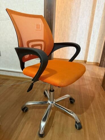 mətbəx künc divan: Mebel dəsti - Dar, hündür dolab: bir qapılı, korpus ağ, ön panel — 4