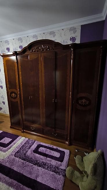 taburet: İkinəfərlik çarpayı, Dolab, Rumıniya — 1