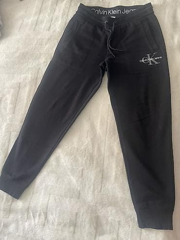 sport şalvar: Calvin Klein Jeans kişi jogger şalvarı - Rəng: qara - Model: CK Jeans — 3