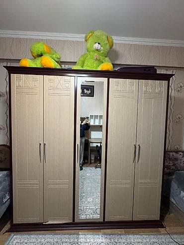 lalafo qapi pencere: 5 qapılı dolab normal vəziyyətdədir
055 847 55 95 (M1) — 1