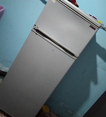 televizor 32 inca: Xarab 2 qapılı Cinar Soyuducu Satılır, rəng - Gümüşü — 1