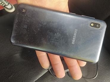 ikinci el apple 13: Samsung Galaxy A10, 32 GB, rəng - Qara — 2