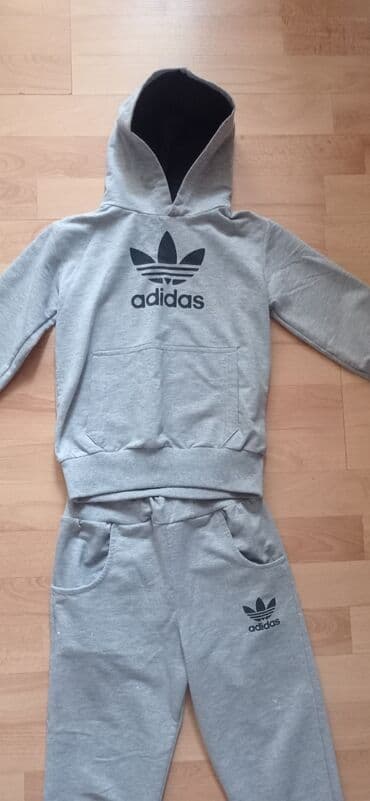 детские спортивные костюмы с принтом: Sport dəst təzə 4, 5, 6 yaş da geyinə bilər — 1