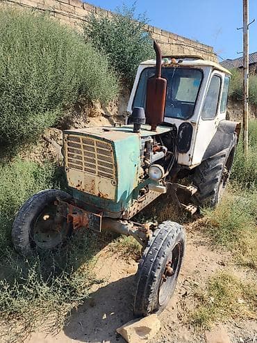 авто базар: Traktor MTZ (Belarus) tipli, kabinəli Xüsusiyyətlər: - Dizel — 2