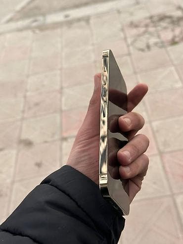 dubay iphoneler: IPhone 13 Pro, Qızılı, Face ID — 4