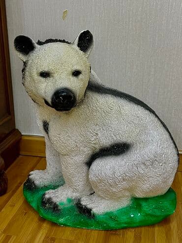 Столы для кормления: Ayi heykeli boyuk olcude çox gozeldi.ustu butun zerle islemedi — 1