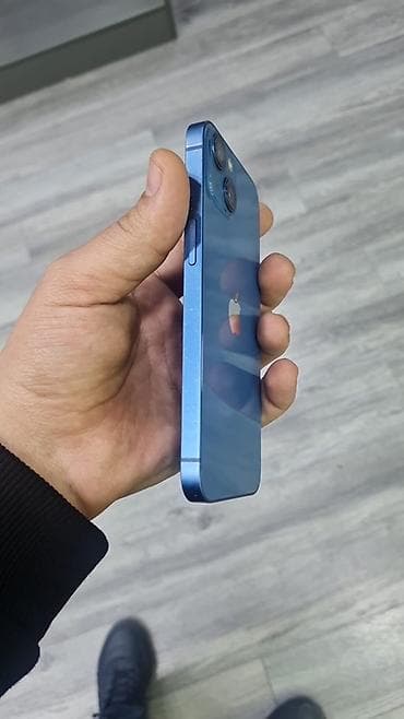 Компьютеры, ноутбуки и планшеты: IPhone 13, 128 ГБ, Голубой, Face ID — 2