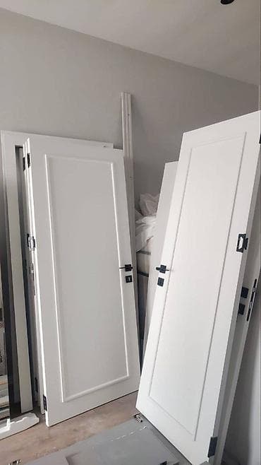 Qapi bir ededi 115 azn Cemi 10 eded qapi var Rusiya istehsalidir 4