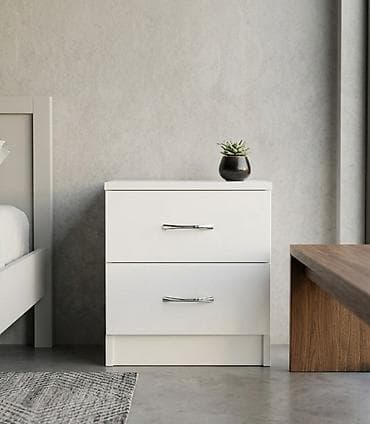 Məhsul: Ağ rəngli 2 çekmecəli yataq yanı tumbası - Dizayn: Minimal və