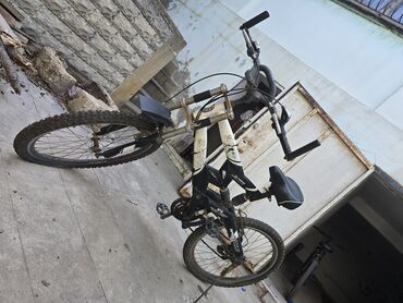 qaçış velosipedi: Dağ velosipedi Aist, 26" — 2