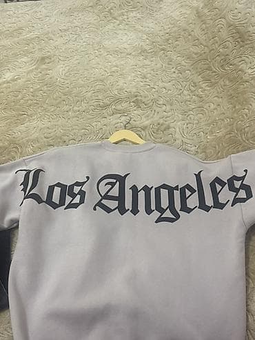 kisi godekce: Los Angeles temalı unisex svitşot - Rəng: açıq boz - Üzərində çaplar — 1
