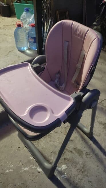 детские стульчик качели для кормления: Uşaq yemək stulu - Rəng: Pudra/çəhrayı oturacaq və masa, tünd boz — 1