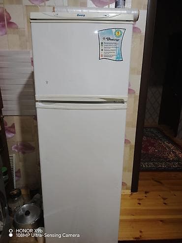 sharp soyuducu: İşlənmiş 2 qapılı Dnepr Soyuducu Satılır, rəng - Ağ — 2