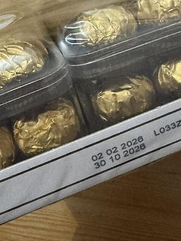 dubay şokaladı: Məhsul: Ferrero Rocher şokolad dəsti (toplu qablaşma) saxlama muddeti — 3
